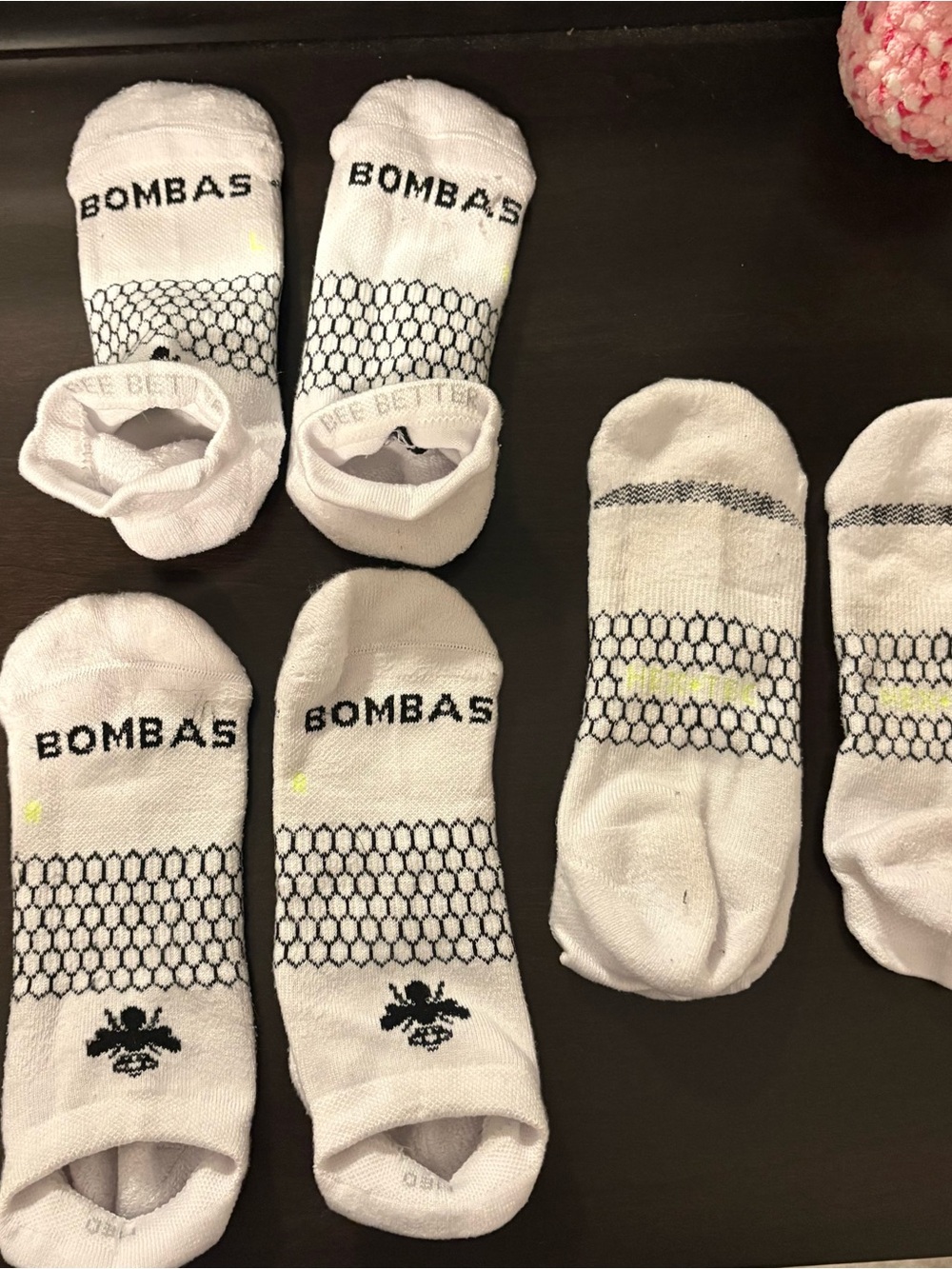 Bombas White Low-Cut No-Show Socks with Black Honeycomb Pattern Size Medium